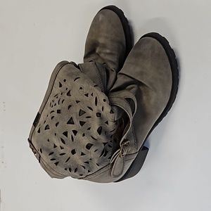 Roxy women size 8 boots